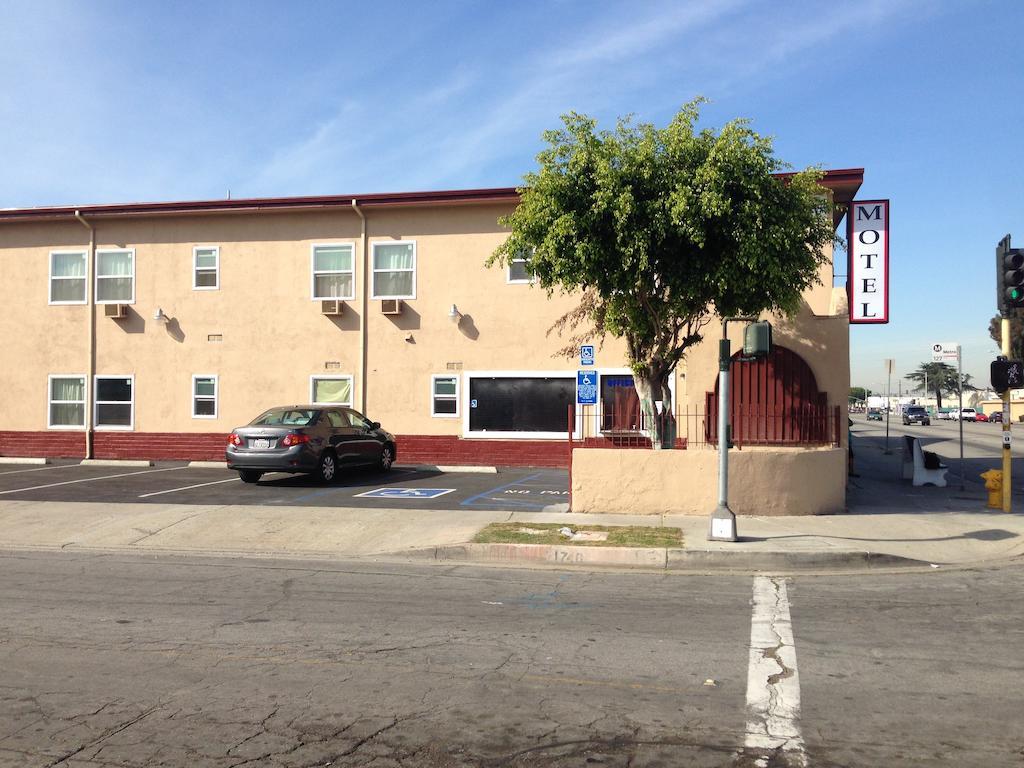 Tropicana Motel Compton Exterior photo
