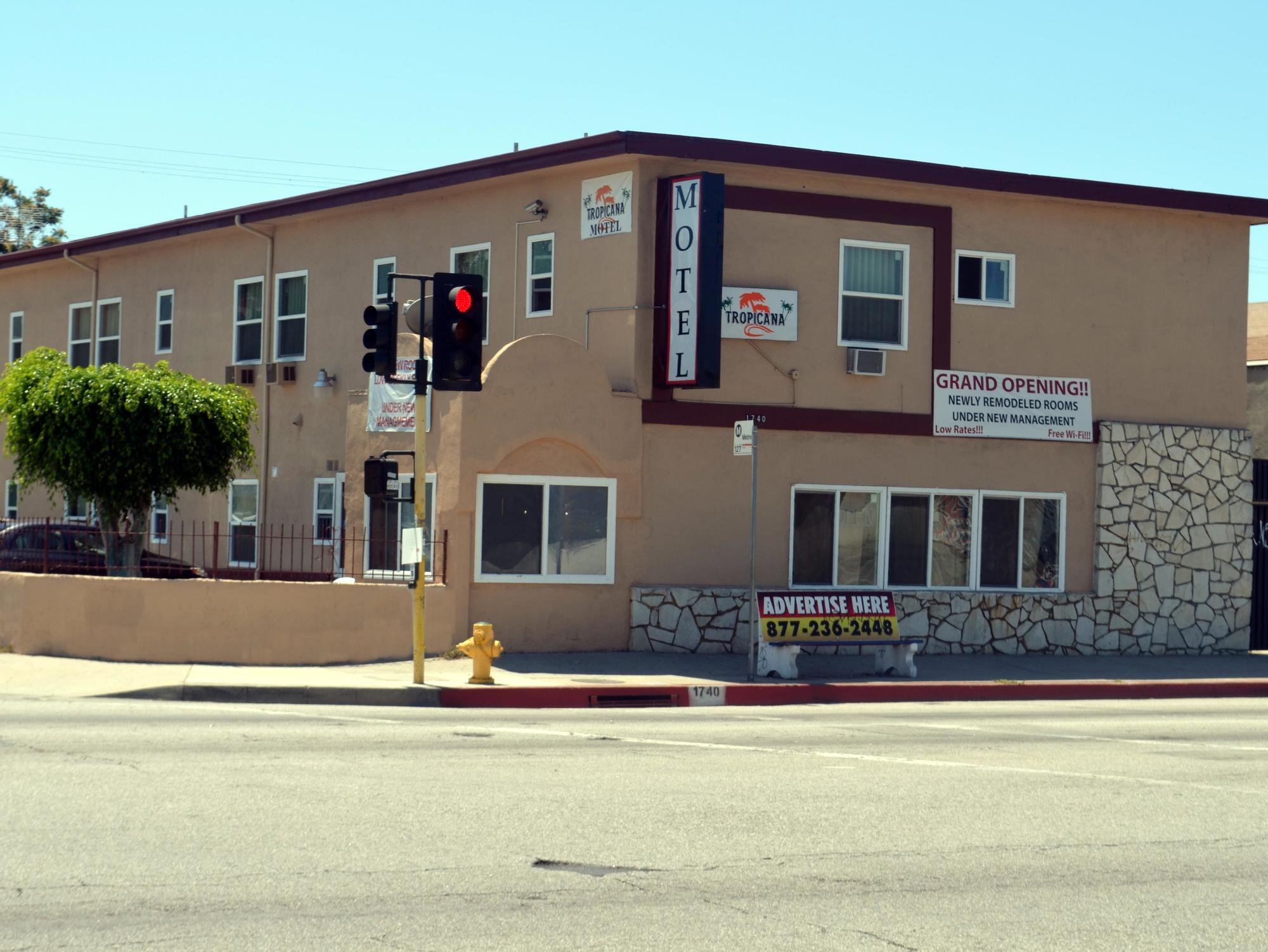Tropicana Motel Compton Exterior photo